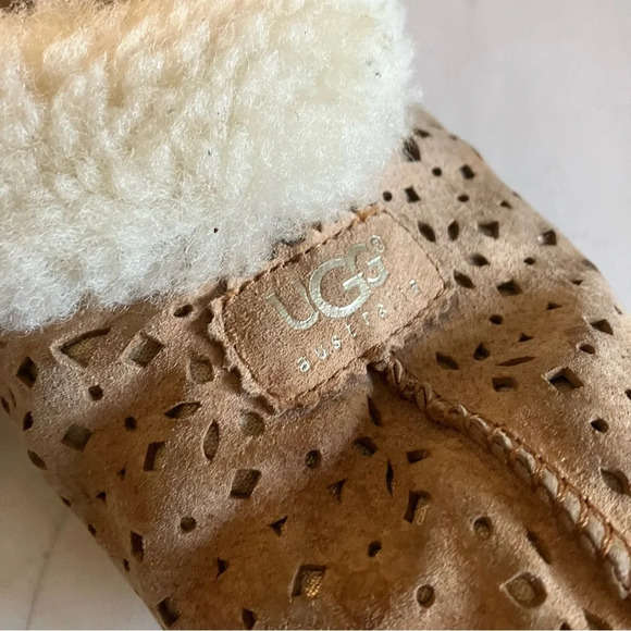 UGG Coquette Clog Slippers Laser Cut Chestnut 8 - Picture 2 of 8